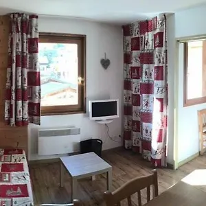 https://appartement-6-personnes.hotels-rhonealpes.com